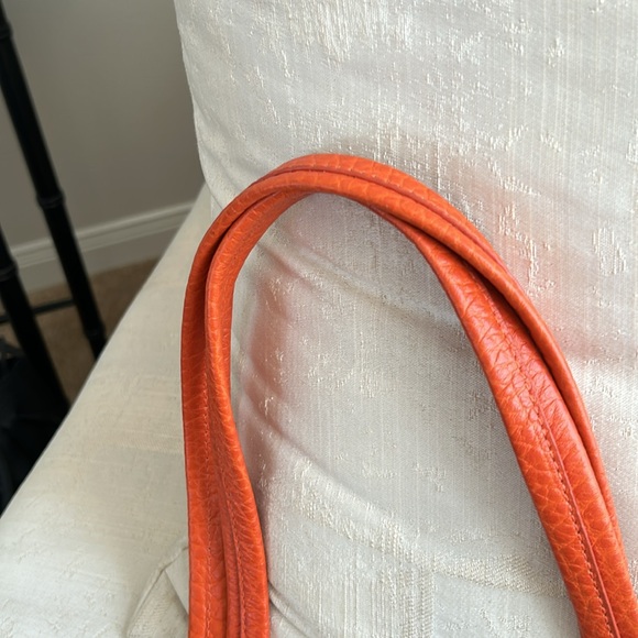 DKNYC Signature Tote - Picture 6 of 9